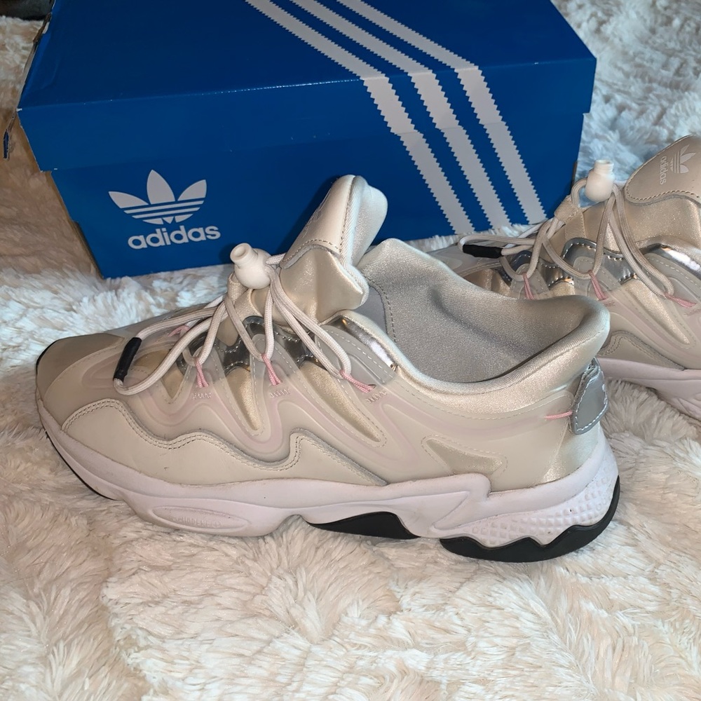 Ozweego Plus Adidas shoes